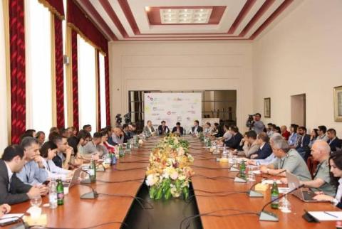 Կրթությունը՝ որպես անվտանգության երաշխիք. Դիլիջանում մեկնարկել է գիտահեն պետությանը նվիրված ֆորումը