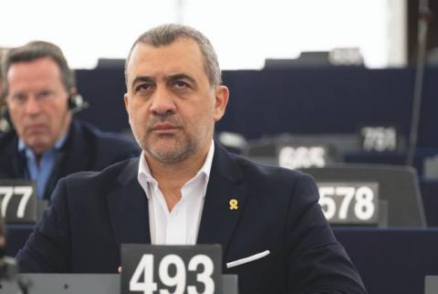 Мы все армяне: депутат Европарламента призывает заставить Азербайджан вернуть армянских пленных