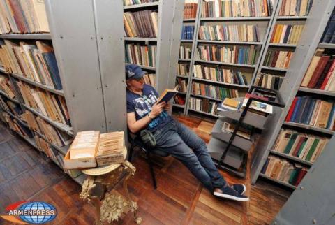 Библиотеки Еревана в 2021 году пополнились почти 800 наименованиями новых книг