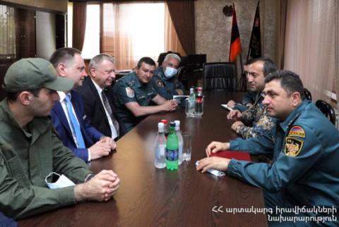 В МЧС приняли польских и армянских благотворителей из Польши