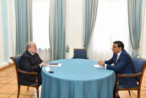 President Sarkissian, Ombudsman Tatoyan discuss situation on Armenian-Azerbaijani border