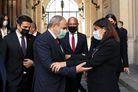 نحن دائماً إلى جانب أرمينيا. صدقوني لن نترك أرمينيا لوحدها-عمدة باريس آن هيدالغو لباشينيان في باريس-