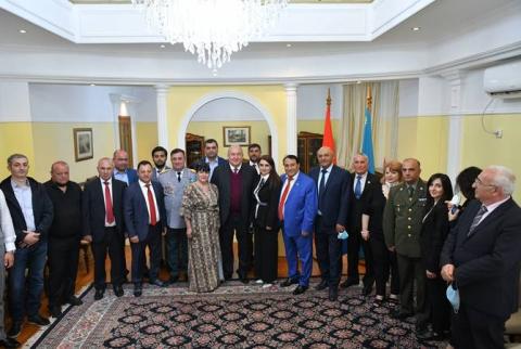 Между Диаспорой и РА не должно быть стен. Встреча президента РА   с  армянской общиной Нур-Султана