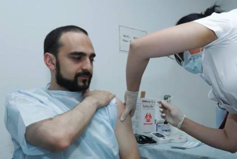 Caretaker deputy PM Avinyan gets second shot of COVID-19 vaccine