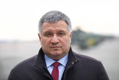 Ukrayna'nın Ermeni asıllı İçişleri Bakanı Avakov, görevinden istifa etti