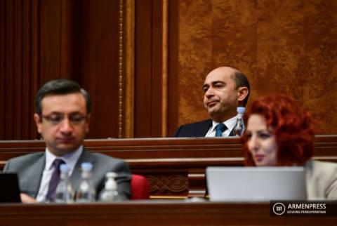 «Լուսավոր Հայաստան» խմբակցությունը չի մասնակցելու ԱԺ արտահերթ նիստին