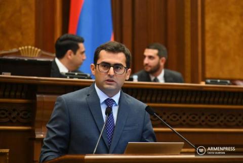 Հակոբ Արշակյանը շեշտում է՝ իշխող ուժի առաջնահերթություններից է ՀՀ-ի ապաշրջափակումը և երկարաժամկետ խաղաղության հաստատումը