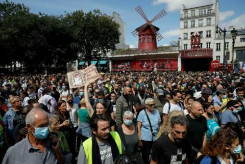 Quatrième week-end de manifestations contre le passeport sanitaire en France