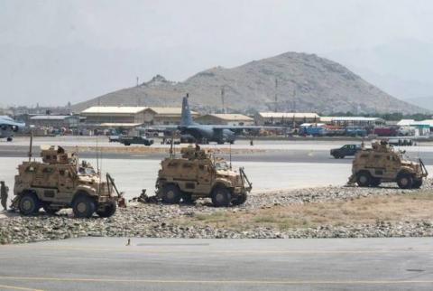ABD, Afganistan’da bıraktığı uçak ve zırhlı araçları imha etti