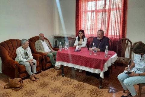 L'Ombudsman d'Artsakh reçoit des représentants de l'organisation française L'Œuvre d'Orient