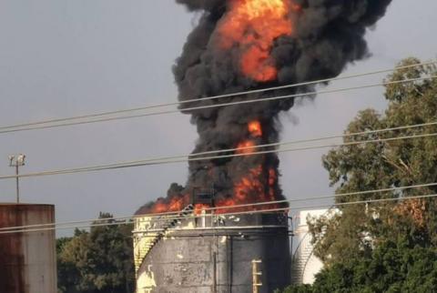 В хранилище на нефтеперерабатывающем заводе на юге Ливана произошел пожар