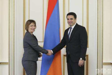 Ալեն Սիմոնյանն ընդունել է ՄԱԶԾ «Նոր Հայաստան` ժամանակակից խորհրդարան» ծրագրի ներկայացուցիչներին