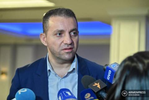 Քերոբյանն անդրադարձավ հունվարի 5-ը և 7-ը ոչ աշխատանքային պահելու Մայր Աթոռի առաջարկին