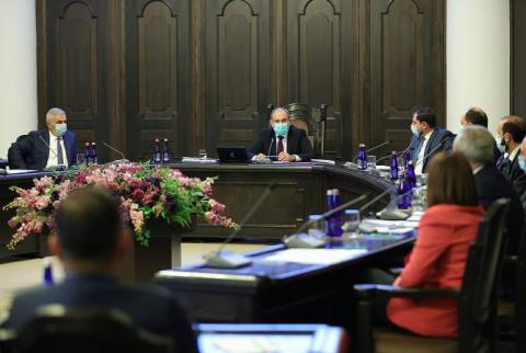 Կառավարությունը հավանություն տվեց պետական պաշտոնյաների վարձատրության մասին օրենքում փոփոխության նախագծին