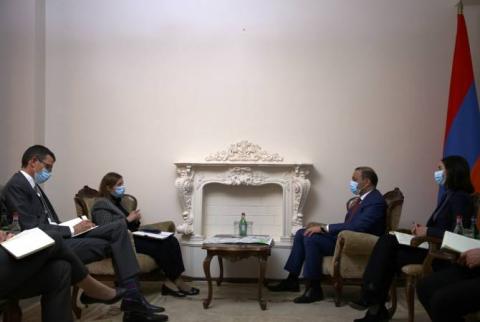 Ermenistan Güvenlik Konseyi Sekreteri, ABD Büyükelçisine Azerbaycan’ın saldırısı ardından sınırdaki durumu izah etti