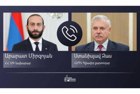 Ararat Mirzoyan  KGAÖ Genel sekreteri Stanislav Zas ile telefonda görüştü