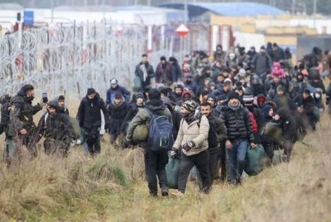 Լեհաստանը հայտնել է փախստականների կողմից Բելառուսի հետ սահմանն ապօրինի հատելու զանգվածային դեպքերի մասին