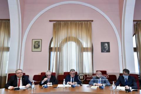 Научная конференция, посвященная 200-летиям Феодора Достоевского, Николая Некрасова и Гюстава Флобера