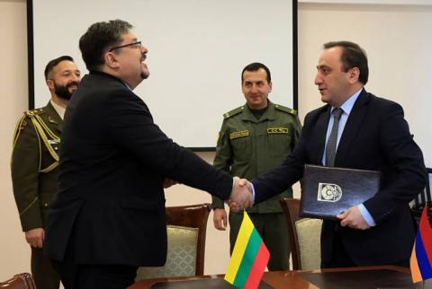 ՀՀ և Լիտվայի պաշտպանության նախարարություններն ստորագրել են 2022-ի ռազմական համագործակցության ծրագիրը