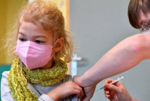 В Сингапуре одобрили прививки детей 5-11 лет вакциной Pfizer 