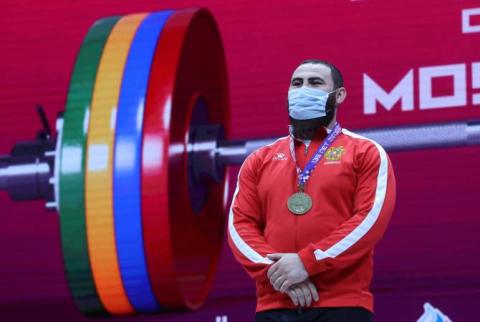 Ermeni Halterci Simon Martirosyan, Dünya Şampiyonası'nda bronz madalya kazandı