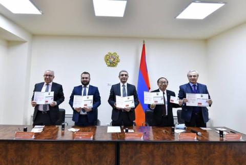 Նոր նամականիշ՝ նվիրված «Չինաստանի կոմունիստական կուսակցության հիմնադրման 100-ամյակը» թեմային