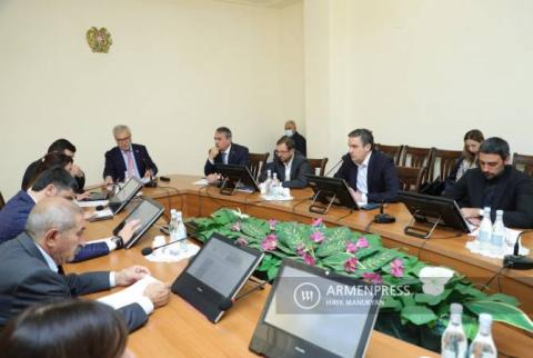 ԱԺ պաշտպանության հանձնաժողովի փոխնախագահ կրկին չընտրվեց. թեկնածու չէր առաջադրվել