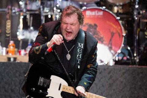 Певец Meat Loaf умер в возрасте 74 лет