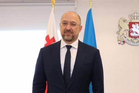 Ուկրաինայի վարչապետը հանձնարարել է վերանայել կանանց զինվորական հաշվառման վերցնելու հետ կապված նորմերը