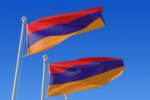 Աղվան Վարդանյանն առաջարկում է ընդլայնել պետական դրոշի գործածման տարածքները