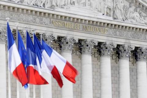 Национальное собрание Франции отказало Ассанжу в предоставлении убежища 