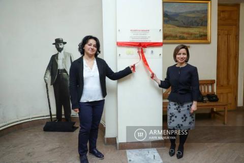 Hovhannes Tumanyan’s private library to be digitized