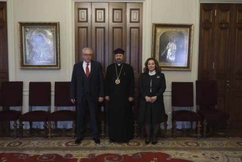 Türkiye Ermenileri Patriği Sahak Maşalyan, Türkiye Ermenistan Normalleşme Süreci Özel Temsilcisi Serdar Kılıç ile bir görüşme yaptı