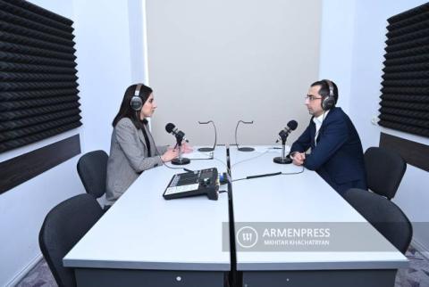 Podcast-FinInForm. Անգամ 15 հազար դրամով կարելի է դառնալ բանկի բաժնետեր. ինչ է տալիս քաղաքացուն բաժնետոմս գնելը
