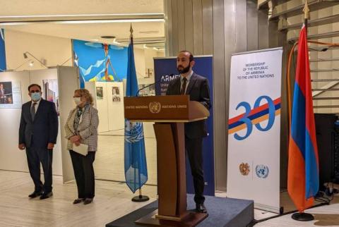 FM participates in opening ceremony of exhibition dedicated to 30th anniversary of Armenia’s accession to UN