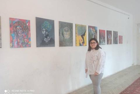 Բացվեց   Մարտունու թիվ  2 հիմնական դպրոցի աշակերտուհի Էլեն Գրիգորյանի գեղանկարչական  աշխատանքների ցուցահանդեսը