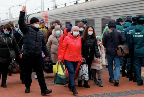 Более 6 тыс. жителей Донбасса пересекли границу с РФ за сутки в Ростовской области