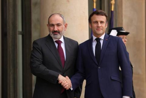 Pashinyan ve Macron, Dağlık Karabağ meselesinin AGİT Minsk Grubu eş başkanlığı bünyesinde çözümünü önemsedi