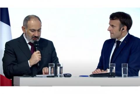 رئيس الوزراء الأرميني نيكول باشينيان والرئيس الفرنسي إيمانويل ماكرون يشاركان بمؤتمر "طموحات: أرمينيا -فرنسا"
