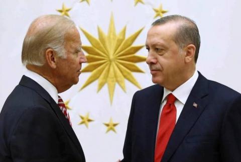Թուրքիայի և ԱՄՆ նախագահները հեռախոսազրույցի ժամանակ քննարկել են երկկողմ հարաբերությունների և Ուկրաինայի վերաբերյալ հարցեր