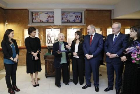 Le Premier ministre Pashinyan et son épouse ont visité la maison-musée Yeghiché Tcharents 