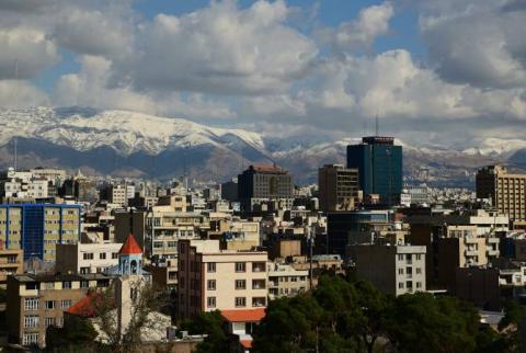 İran'ın güneyinde 5,9  büyüklüğünde deprem meydana geldi