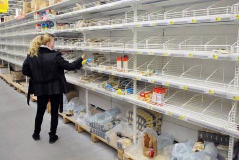 Миру грозит кризис продовольствия из-за событий на Украине: Макрон
