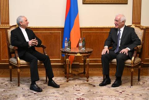 Le Président Vahagn Khatchatourian a reçu l'ambassadeur d'Iran Abbas Badakhshan Zohouri