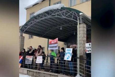 Artsakh women rally for international community to intervene as Azeri gas cut-off causes humanitarian disaster 