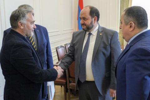 Արայիկ Հարությունյանն ընդունել է Եվրոպայի ծանրամարտի ֆեդերացիայի նախագահին և գլխավոր քարտուղարին