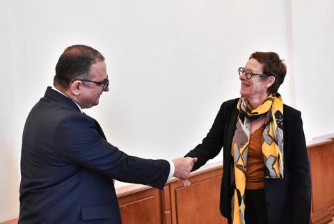 Le ministre arménien des Finances a rencontré L'Ambassadrice de France en Arménie 