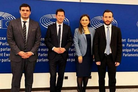 “Sivil Sözleşme” milletvekilleri Avrupalı ortaklarını Azerbaycan'ın provokasyonlarını önlemek için önlem almaya çağırdı