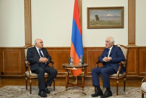 Le Président a rencontré le Président de l'Union des fabricants et des hommes d'affaires d'Arménie Arsen Ghazaryan