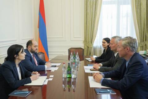 Արայիկ Հարությունյանն ընդունել է ՀՀ-ում Գերմանիայի դեսպան Վիկտոր Ռիխտերին